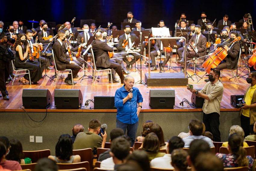 Sílvio Mendes é homenageado com teatro no Sesc Ilhotas